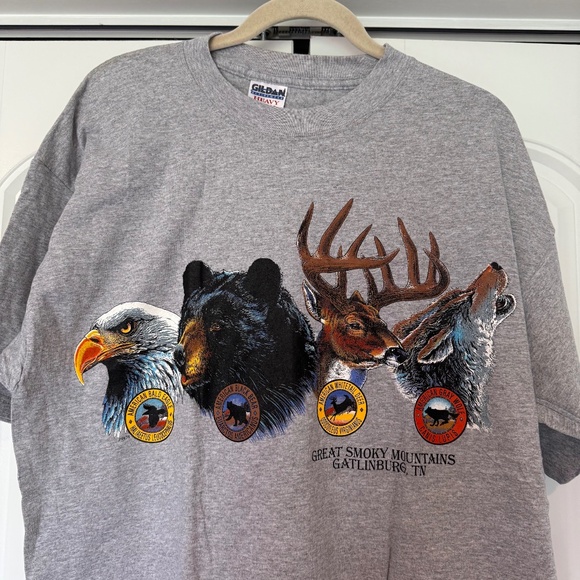 New Vintage 1990s Smoky Mountain Wildlife Animals Line Up T-Shirt Tennessee 90s - Picture 1 of 4